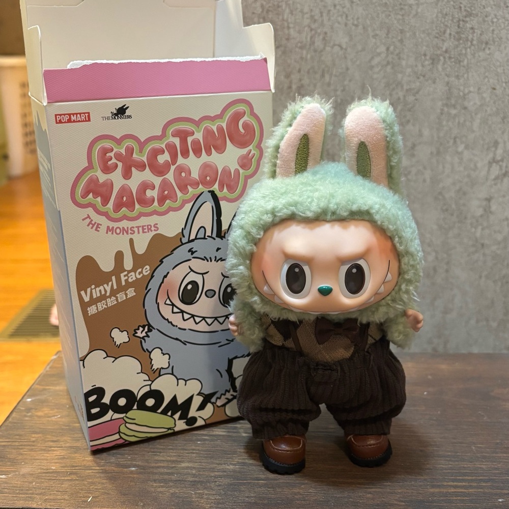 Labubu Green Grape Exciting Macarons with outfit